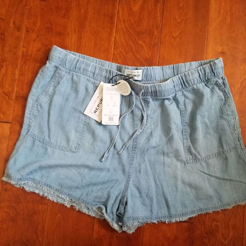 For The Republic Women's Pull On Fringe Hem Denim Shorts Tencel Size xl